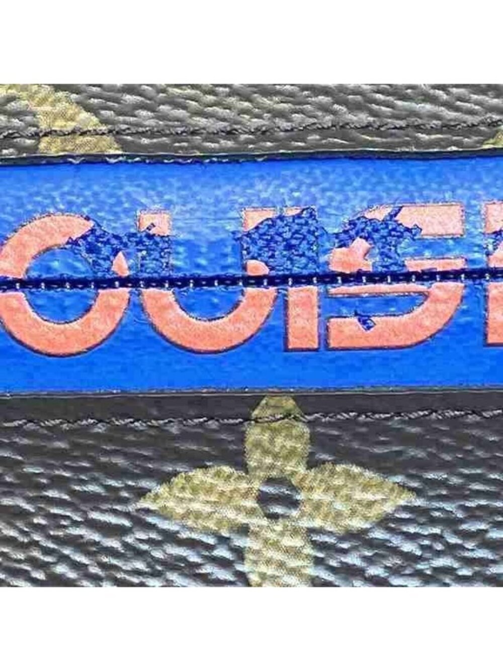 Louis Vuitton Monogram Pacific Ribbon Pouch - Picture 9 of 9